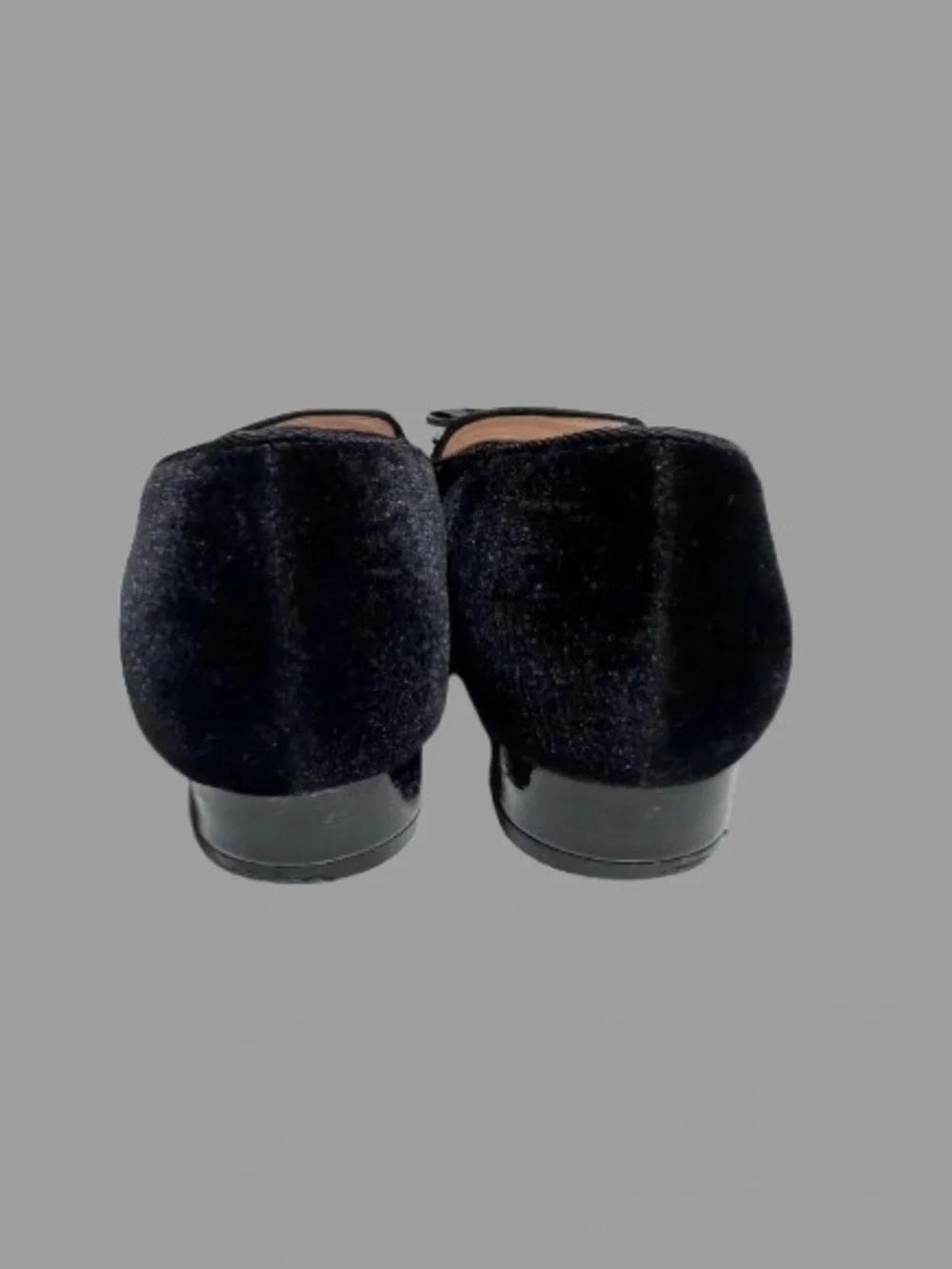 Adrienne Vittadini Palo black velvet flats